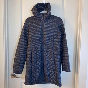 *Never Worn* The North Face Puffer Jacket